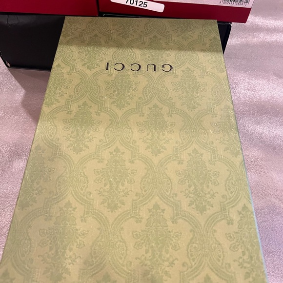 Gucci Men’s GG Canavs low top sneakers. Size 11 - Picture 11 of 16